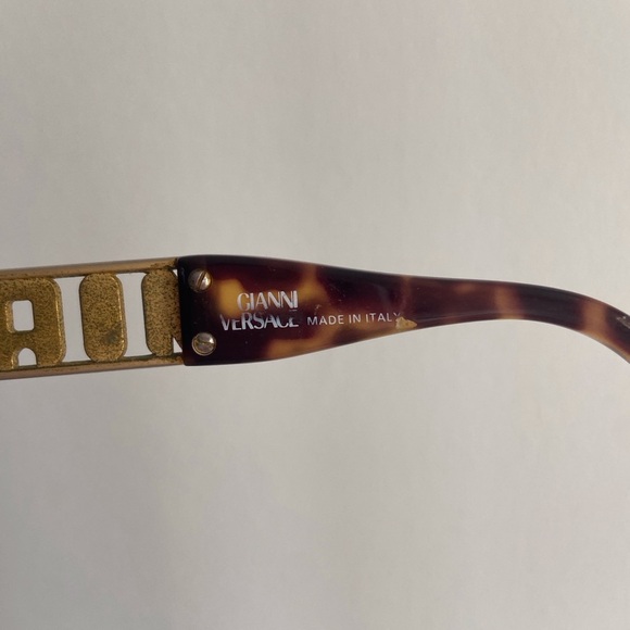 Gianni Versace 527/M MIAMI Vintage Sunglasses - Picture 8 of 16